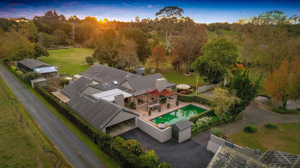 Sophisticated Lifestyle Estate with Dual Dwellings