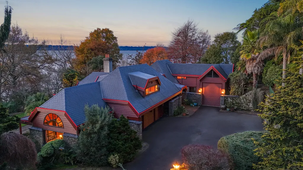 Private Lakefront Estate of Scale and Beauty