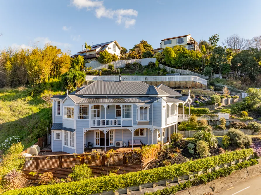 Modernised Villa with Flexible Living