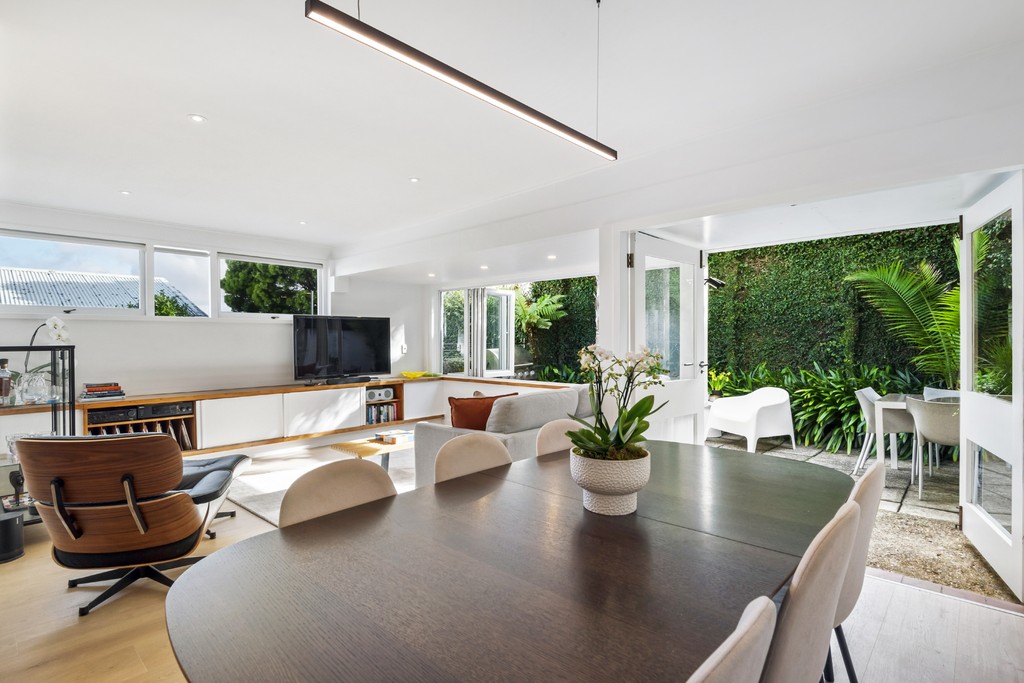 Modern Sophistication with Architectural Roots