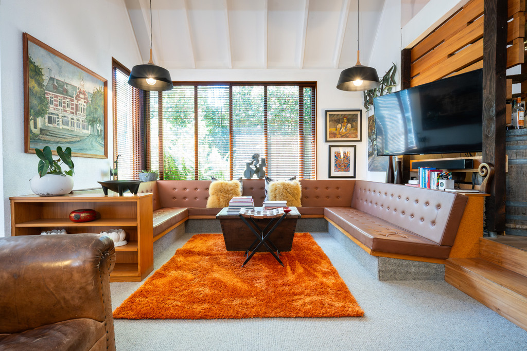 Architectural Coastal Hideaway