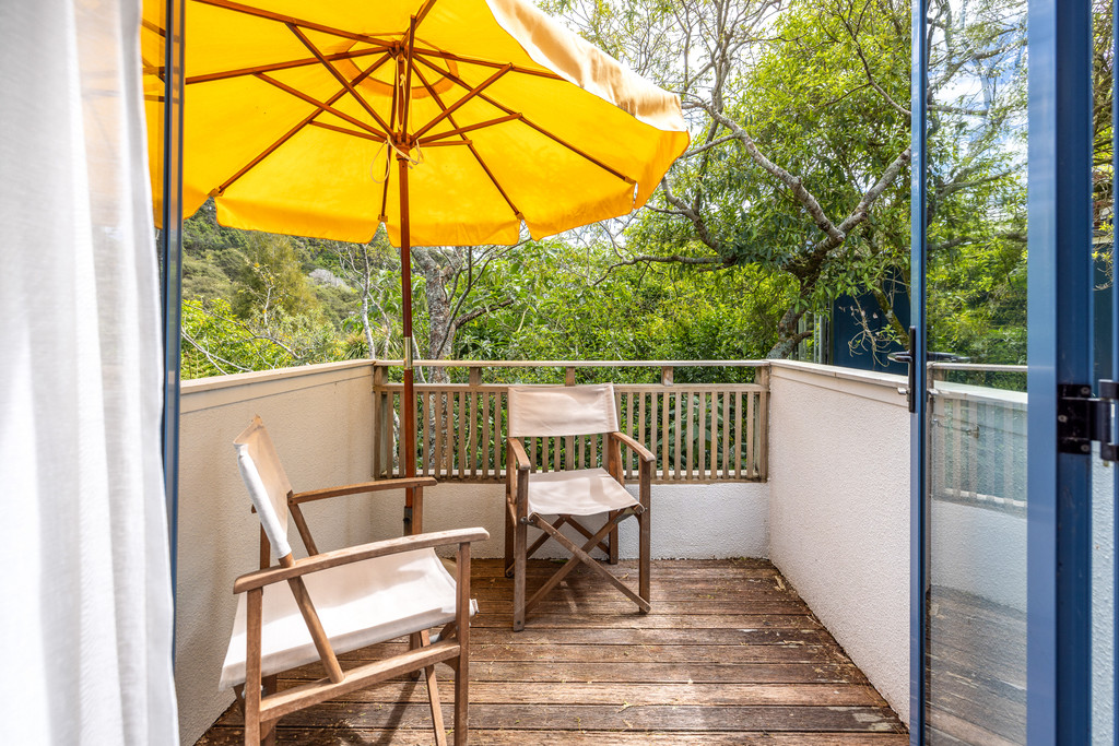 5 Hekerua Road, Oneroa – $985,000