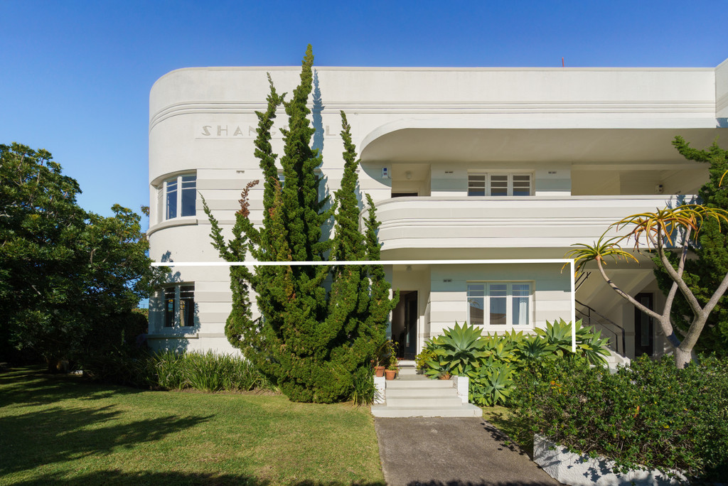 Elegant Art Deco Gem
