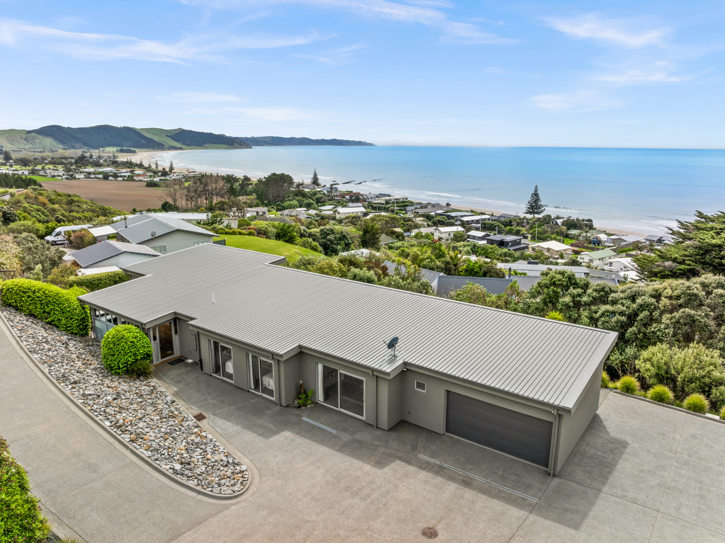 Modern Beach Home with Sea Views