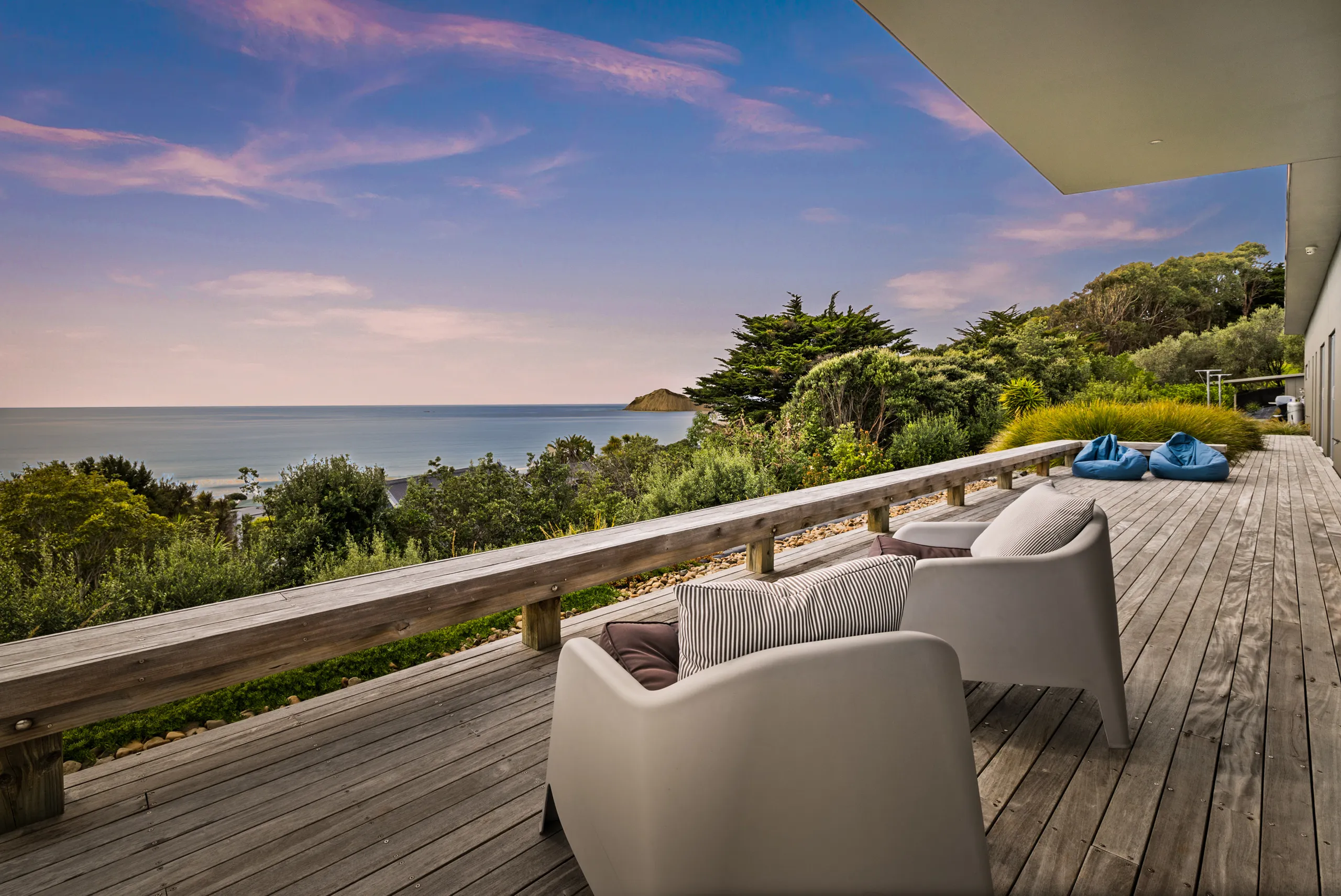 15 Lightning Ridge View, Waimarama, Hastings