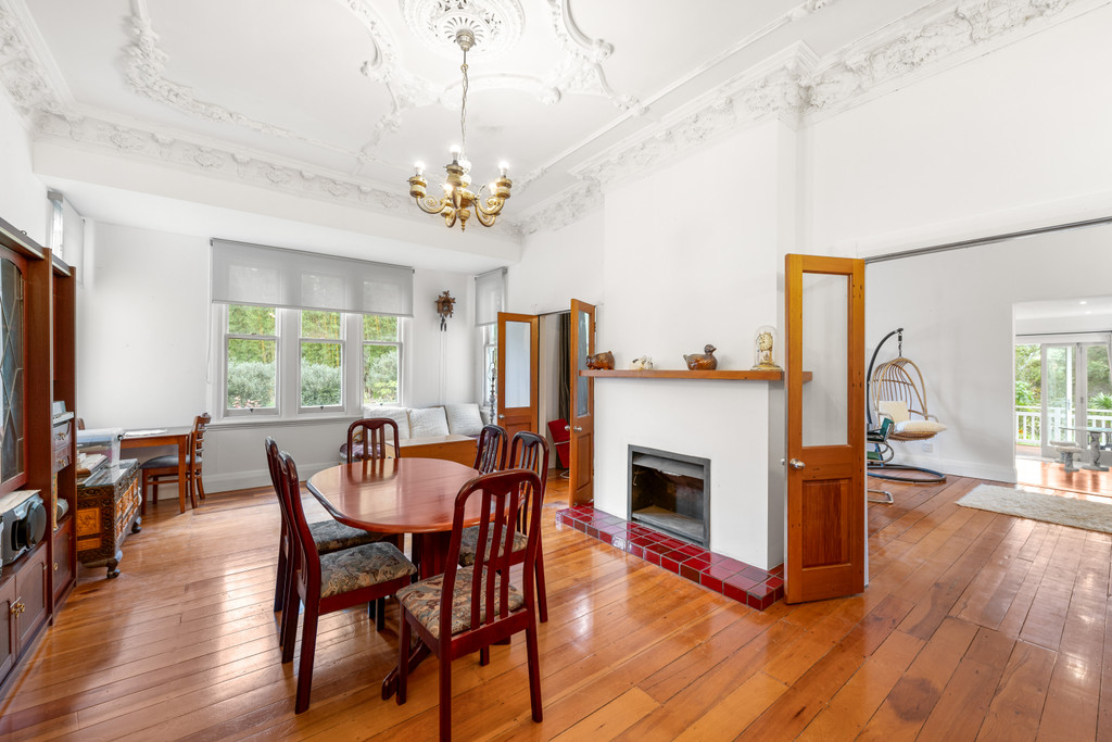 Big price drop, vendors must sell!