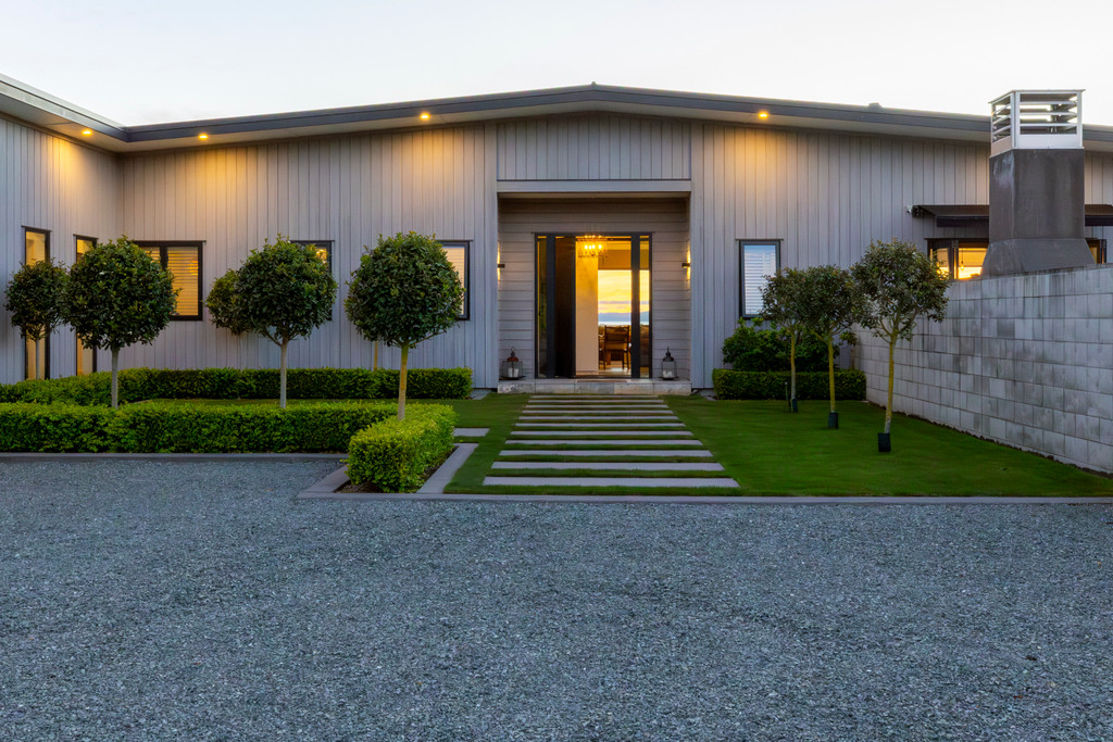 Exceptional Views, Unrivalled Lifestyle