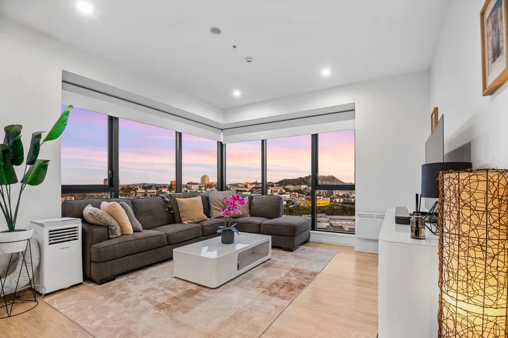 Skyline Sophistication – Location & Lifestyle