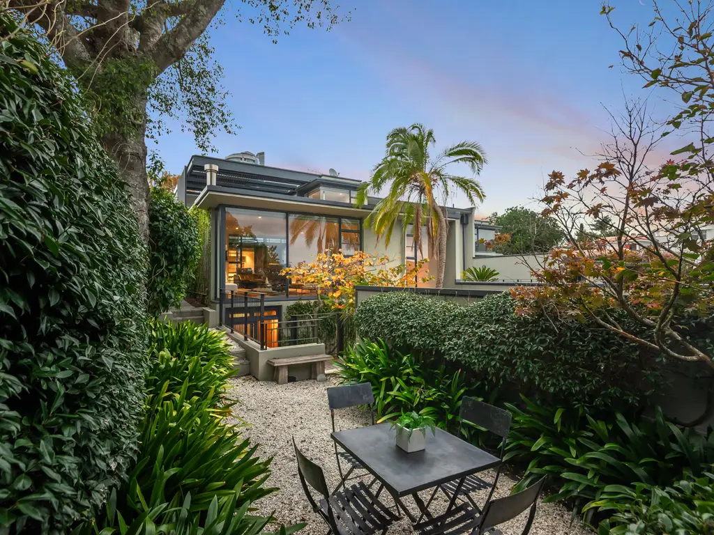 34 Curran St-74
