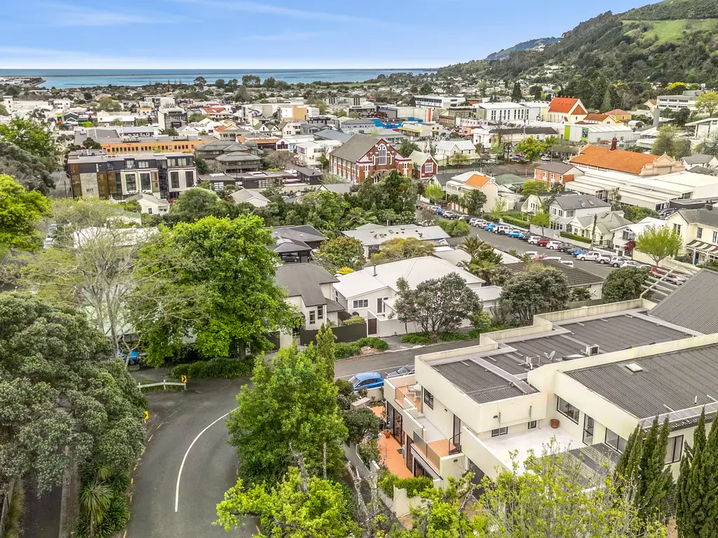 1760953453987_bwrm-002