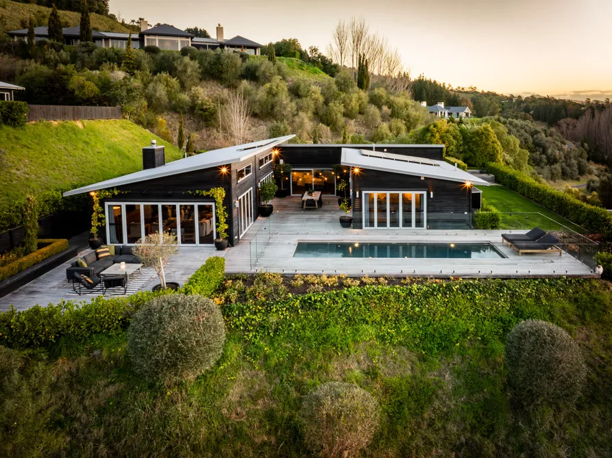 Breathtaking Black Barn Beauty