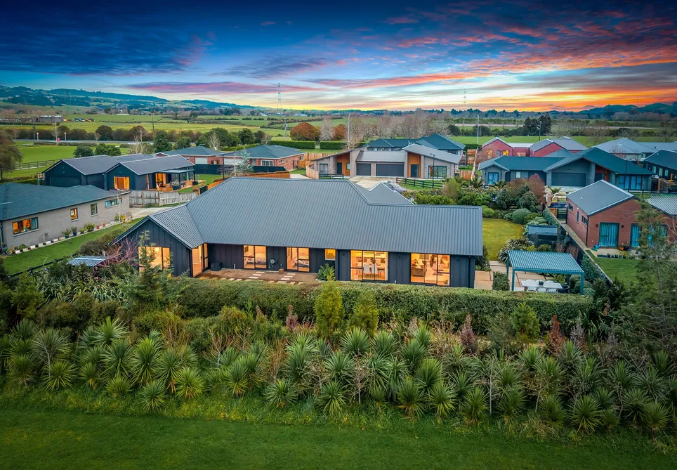 Stylish Family Living in Clevedon Village