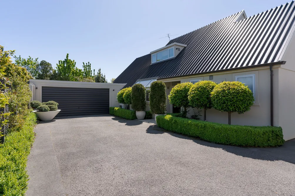 Light, Space, Sun and Privacy