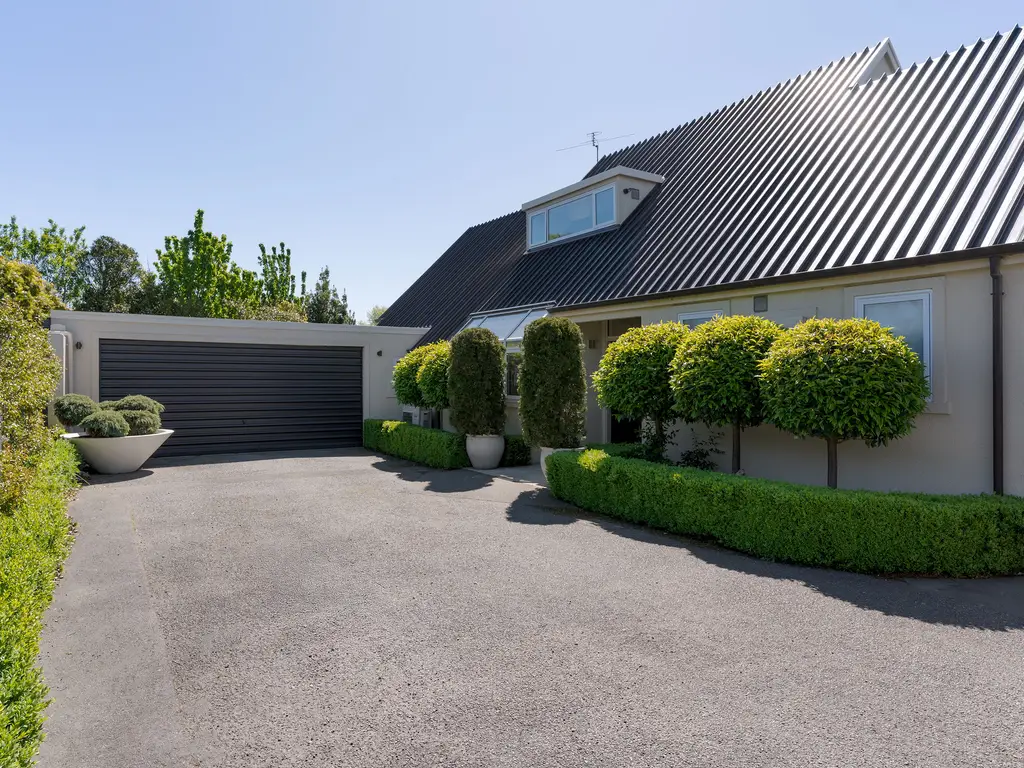 11aStratfordStreet Web