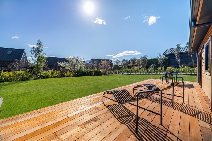 Remarkable Living in Jack's Point