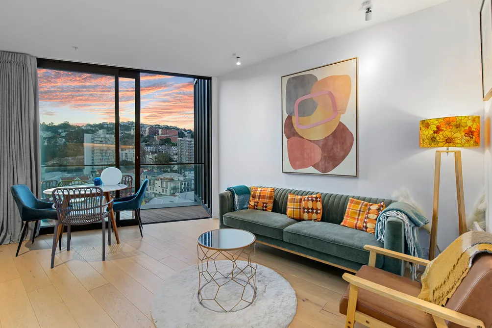 Penthouse Style Perfection, Sun, Space & Style!