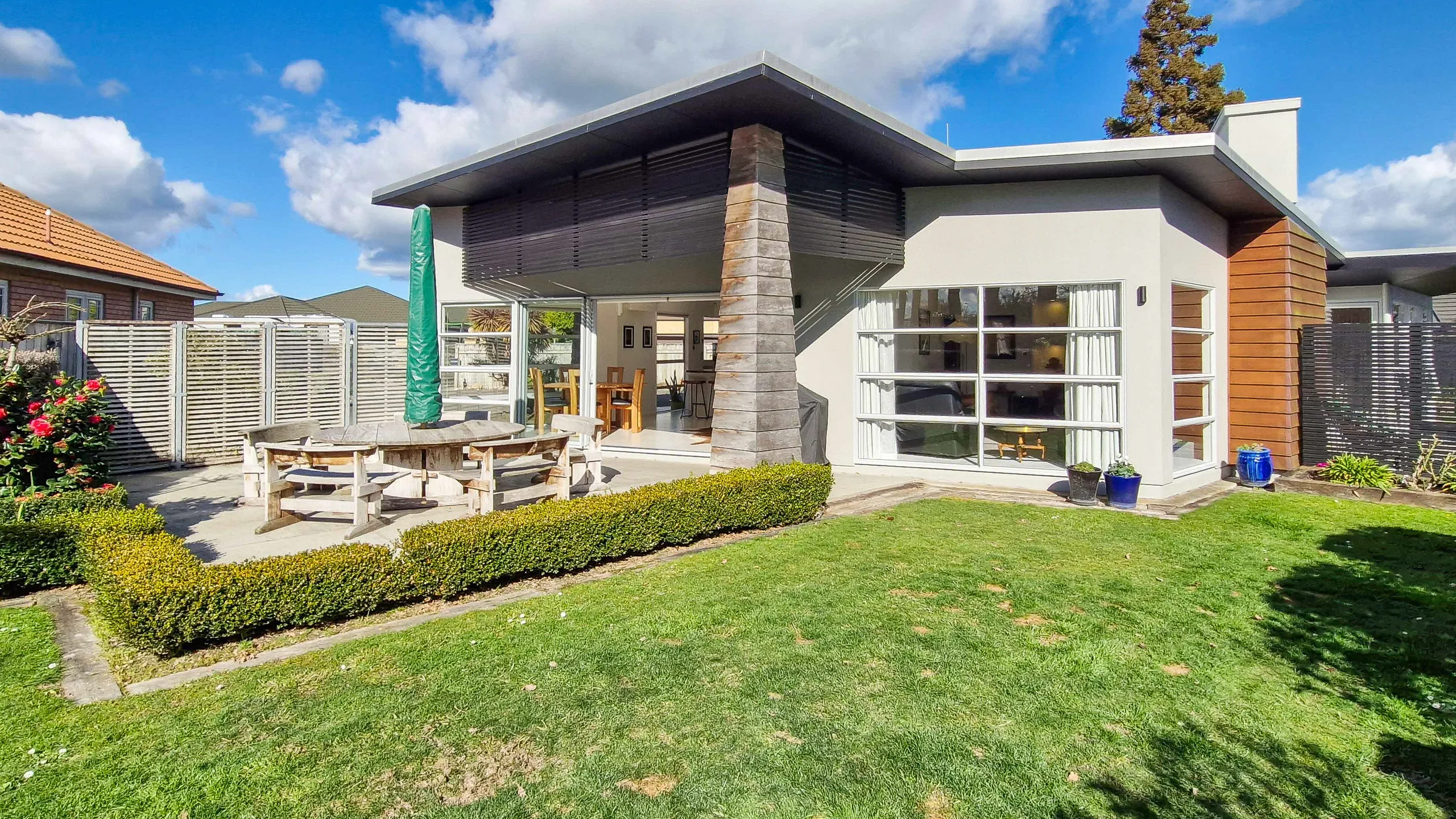 6 The Oaks, Awapuni, Palmerston North City