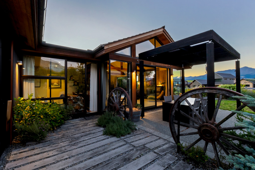 Reserve Frontage on Rannoch