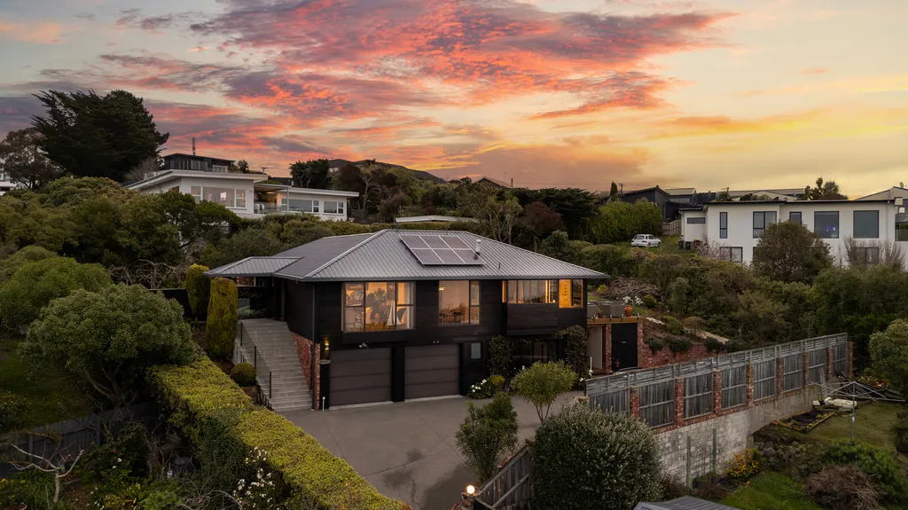 Sitting Pretty with Breathtaking Kaikoura Views