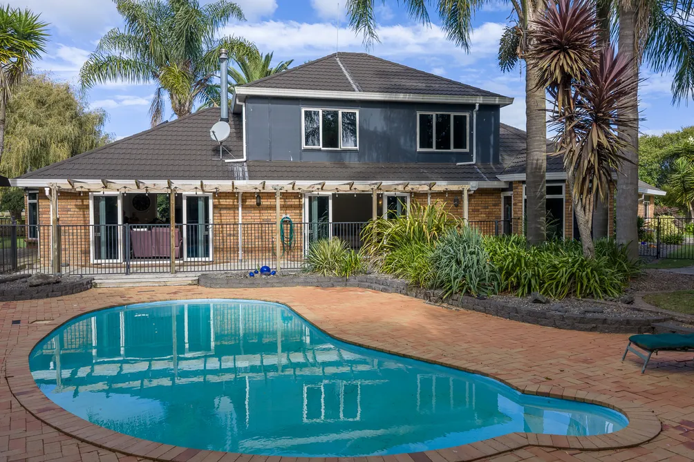 Future Opportunity, Family Luxury, Prime Cambridge Position