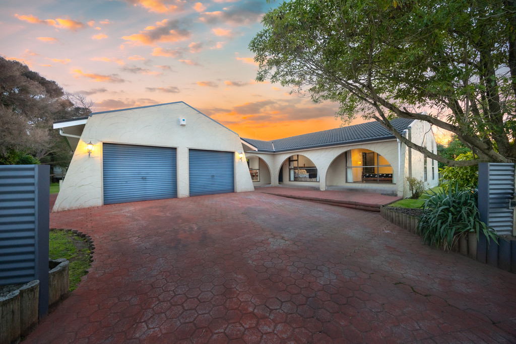 Location location on 1085 sq m!