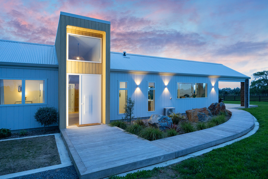 Builder’s Own Executive Lifestyle with Workshop