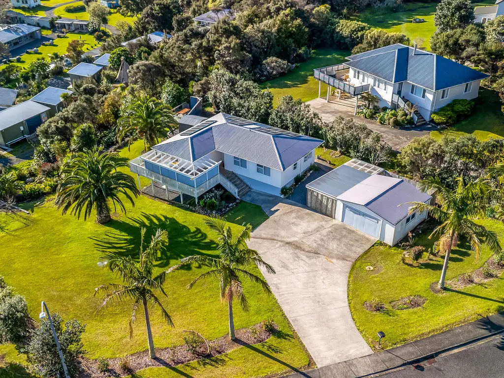 3 Lichen Grove Photos (5 of 35)