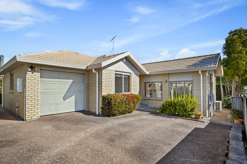 Retirees & First-Home Buyers Must See!