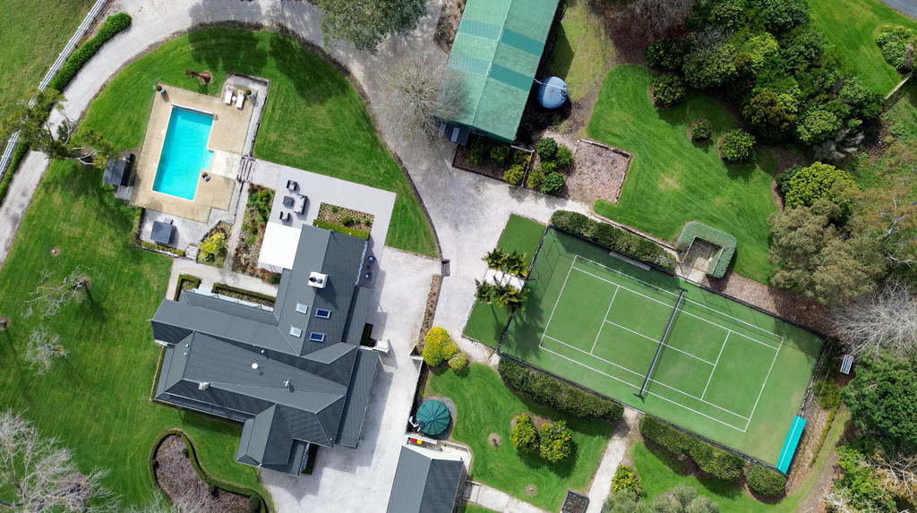 Clevedon - Lifestyle  Property Priced to Sell