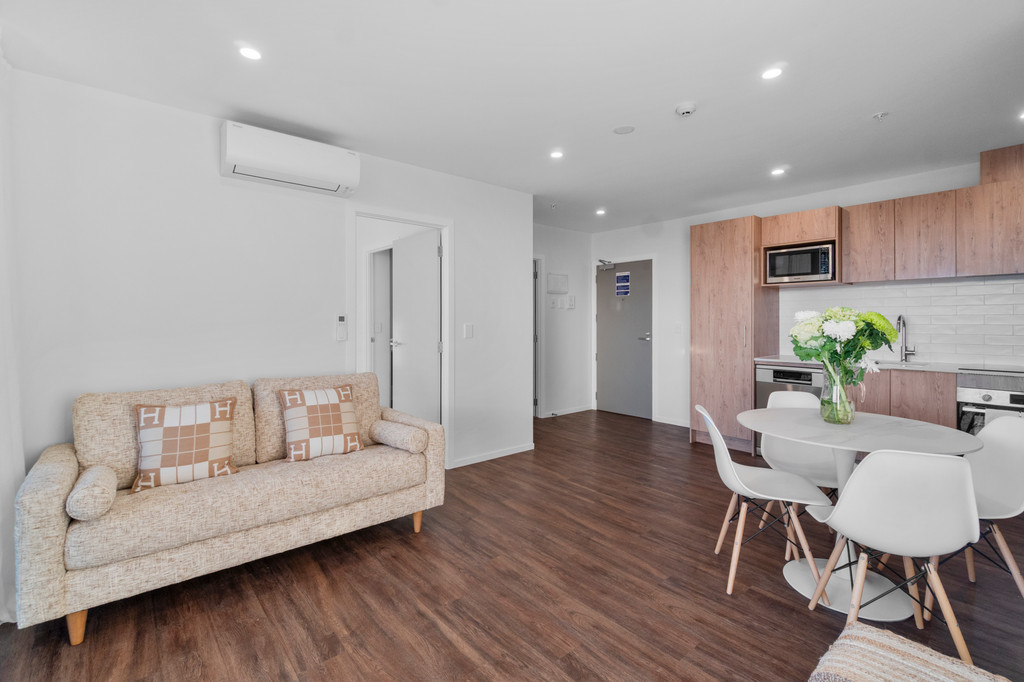 Smart City-Fringe Living