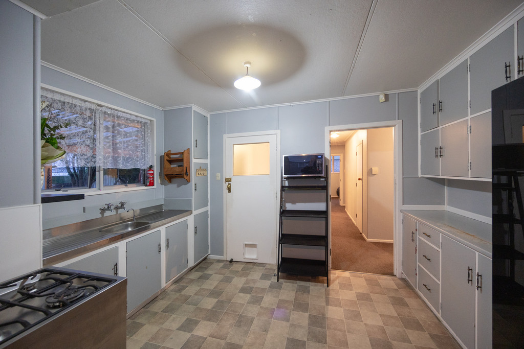 Three Bedrooms - Loads of Potential