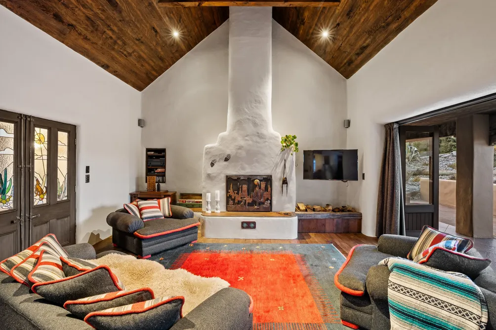 Rare Offering - Grab the Moment!