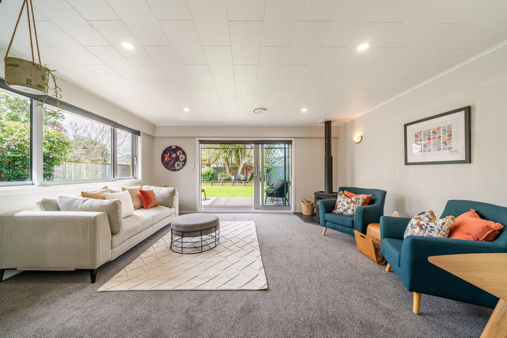 Sun, Style & Space in Prime Location