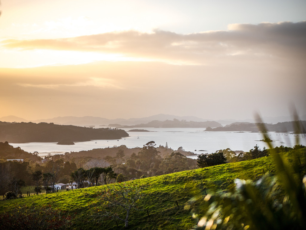 Coastal Lifestyle: Space, Views & Versatility