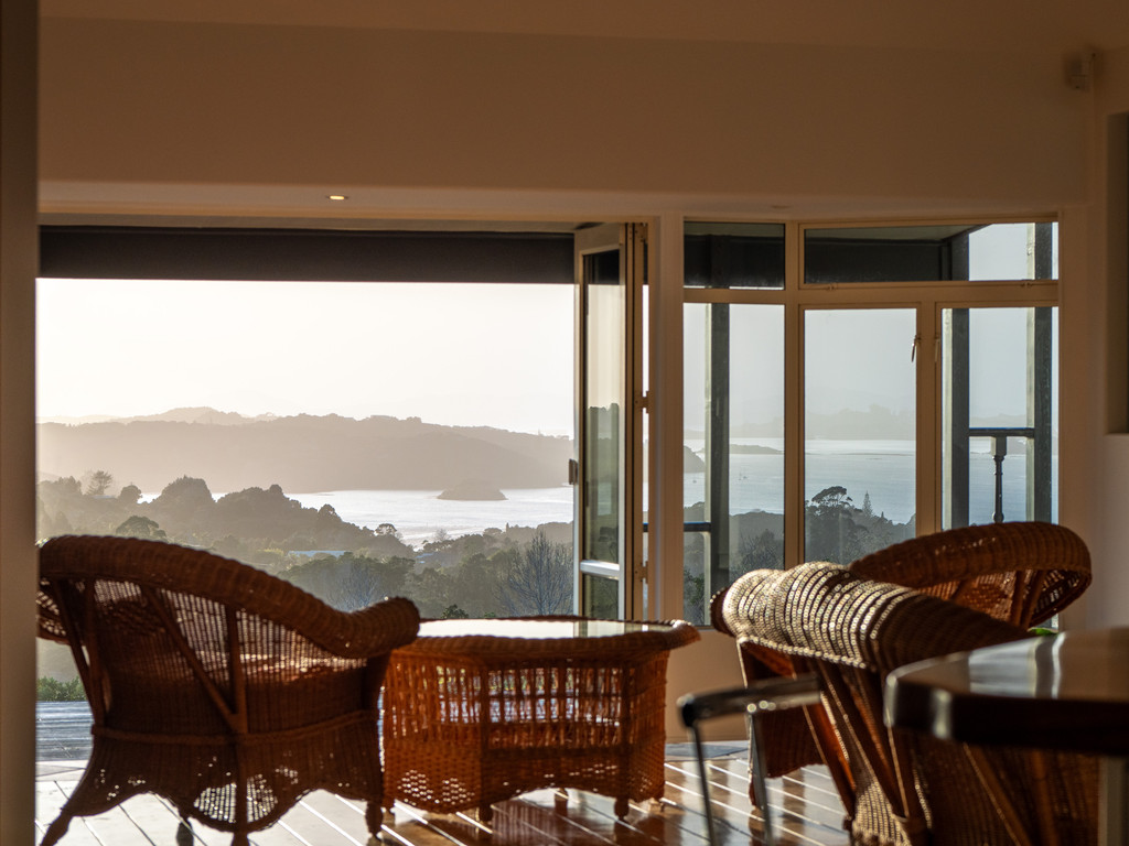 Private Coastal Retreat, Endless Views