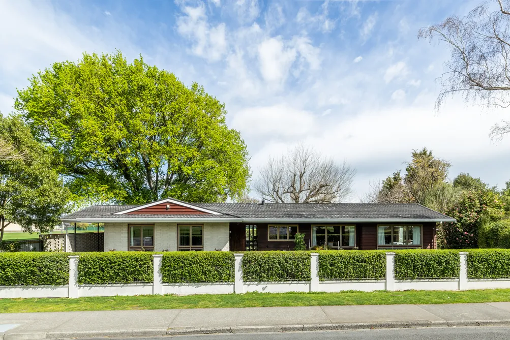 Parkside Gem in Frimley