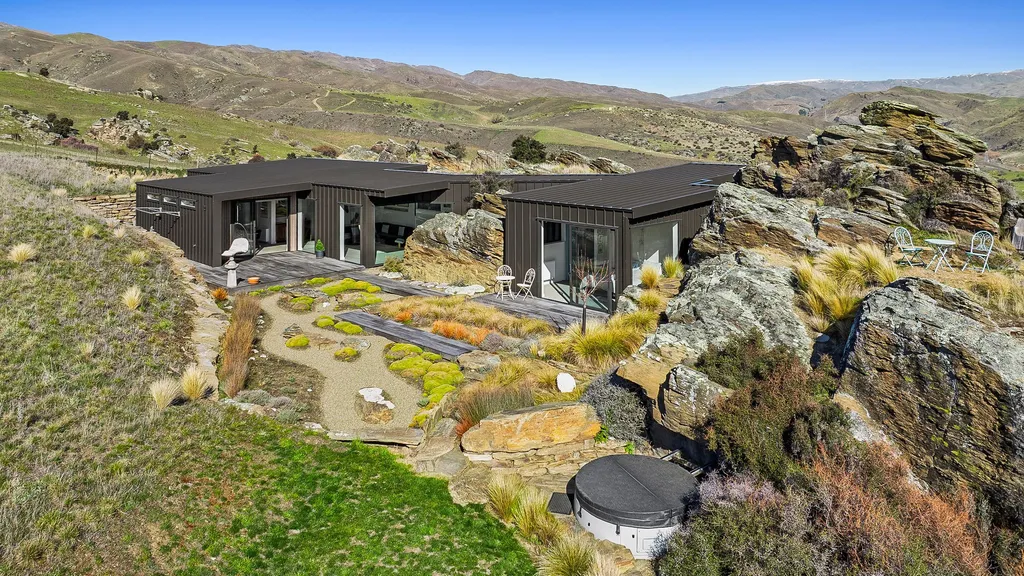An Iconic Bannockburn Retreat
