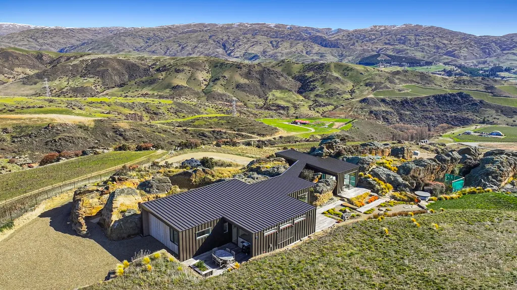 An Iconic Bannockburn Retreat