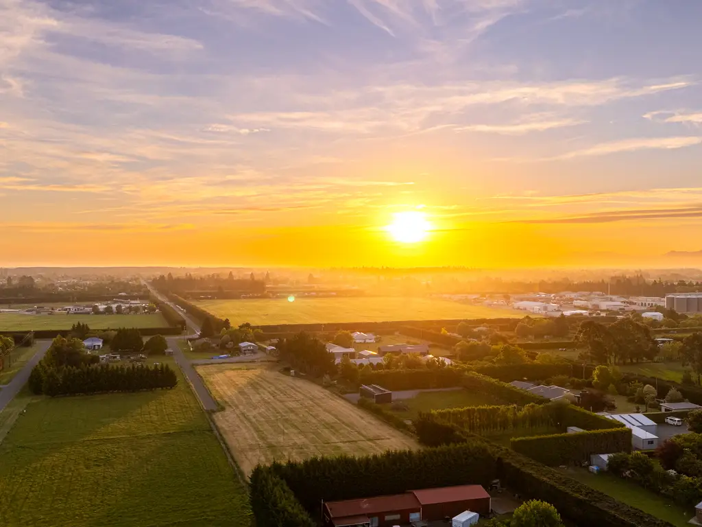 dji_fly_20251105_200152_0039_1762331693437_photo