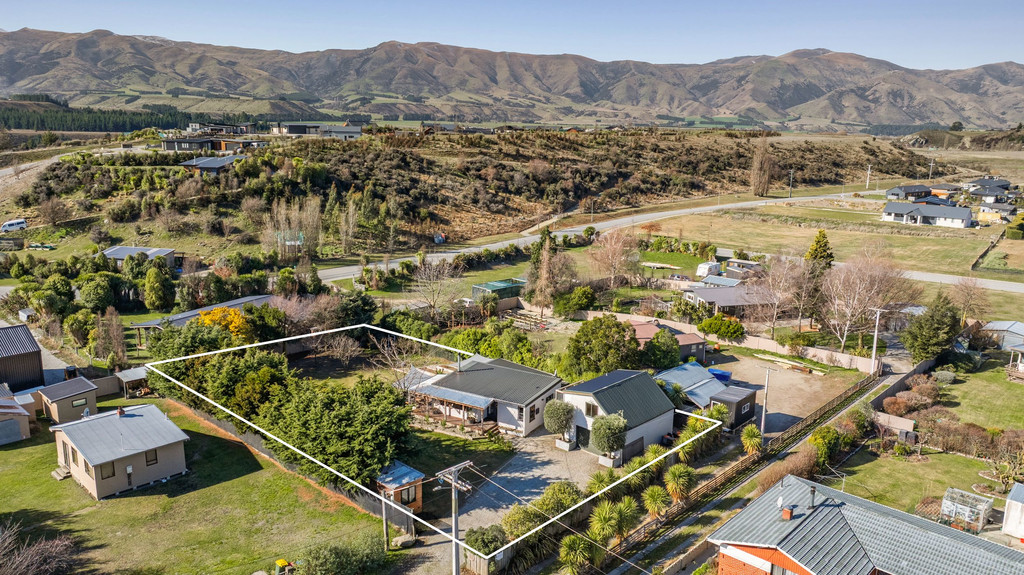 Classic Kiwi Bungalow with a Twist