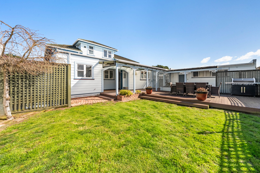 Flexible Living, Carefree Outdoors