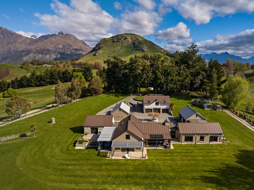A Landmark of Luxury Living