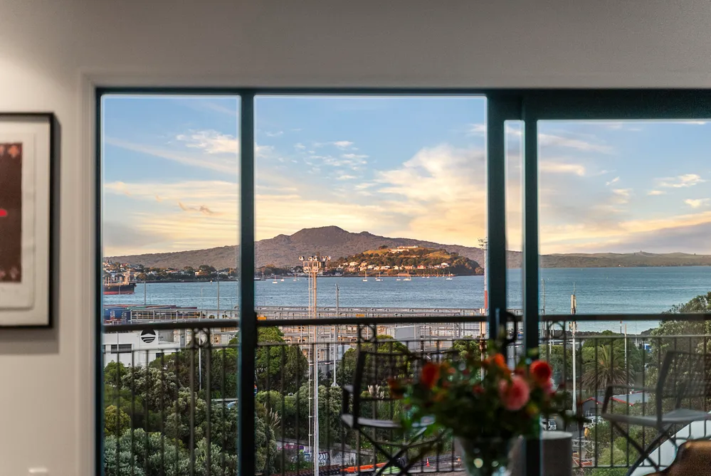 Penthouse of Rare Presence