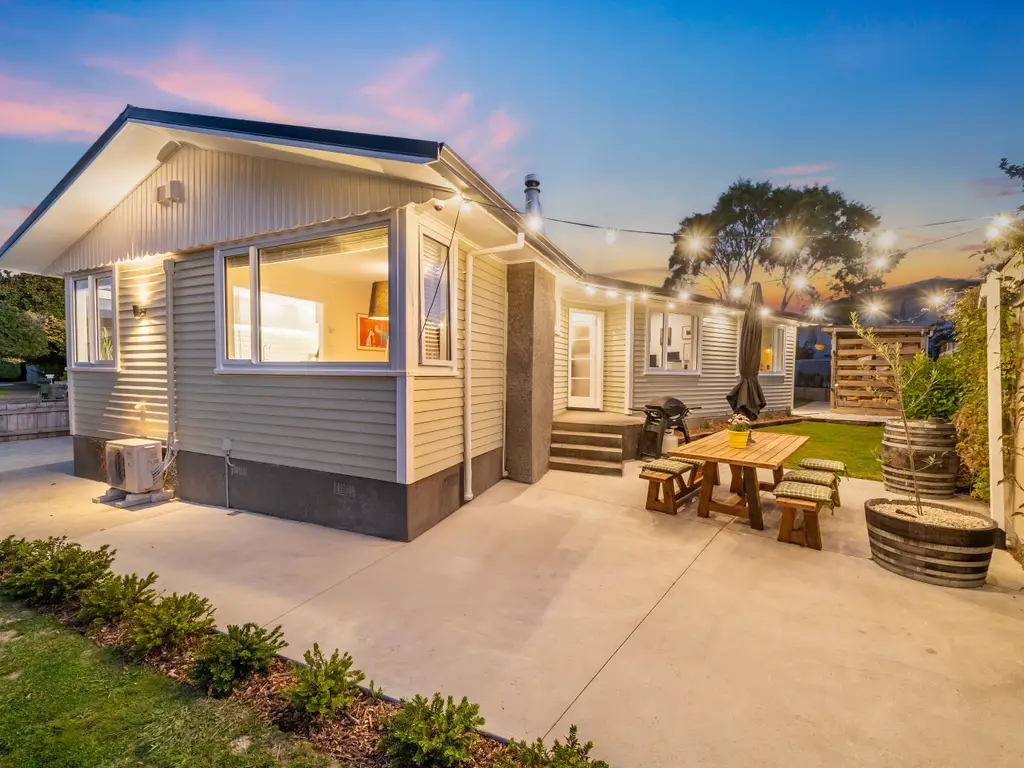 02 - Pasadena Crescent (22) - Twilight