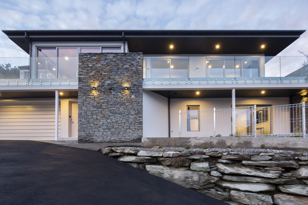 Queenstown Luxury with 365 Visitor Accommodation