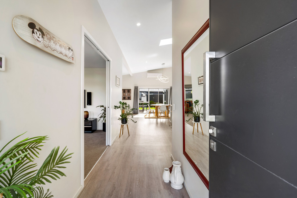 Striking Design | Motivated Vendors