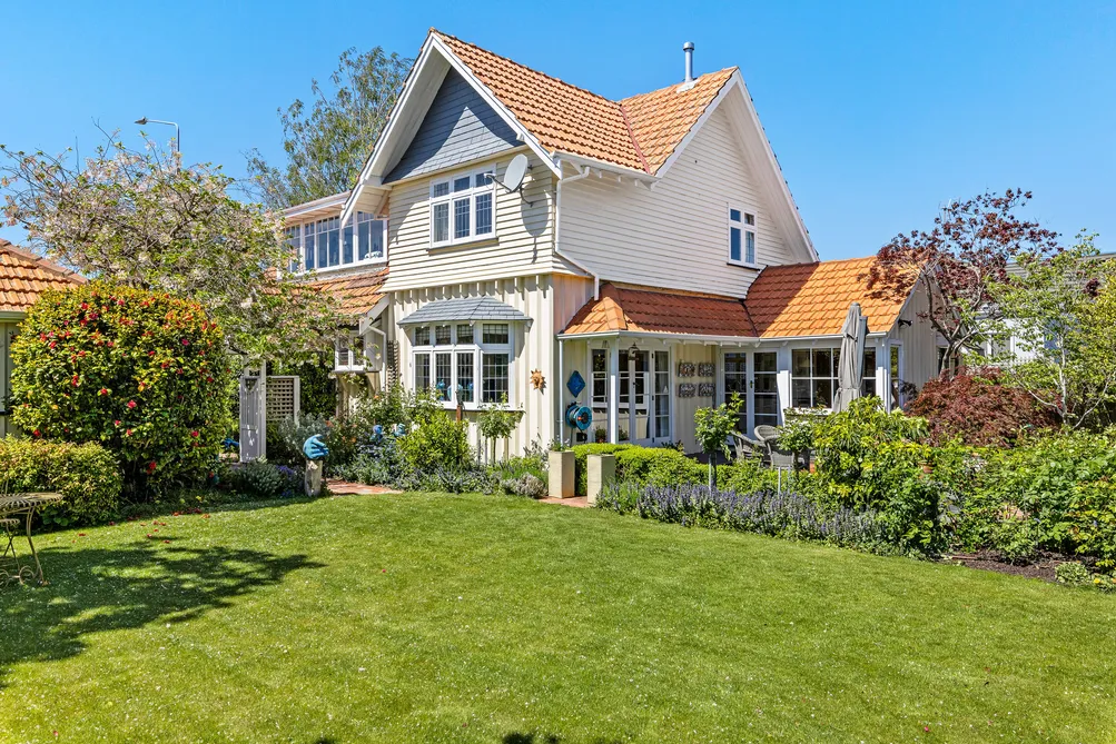 Sun, Space & Opportunity in the heart of Merivale