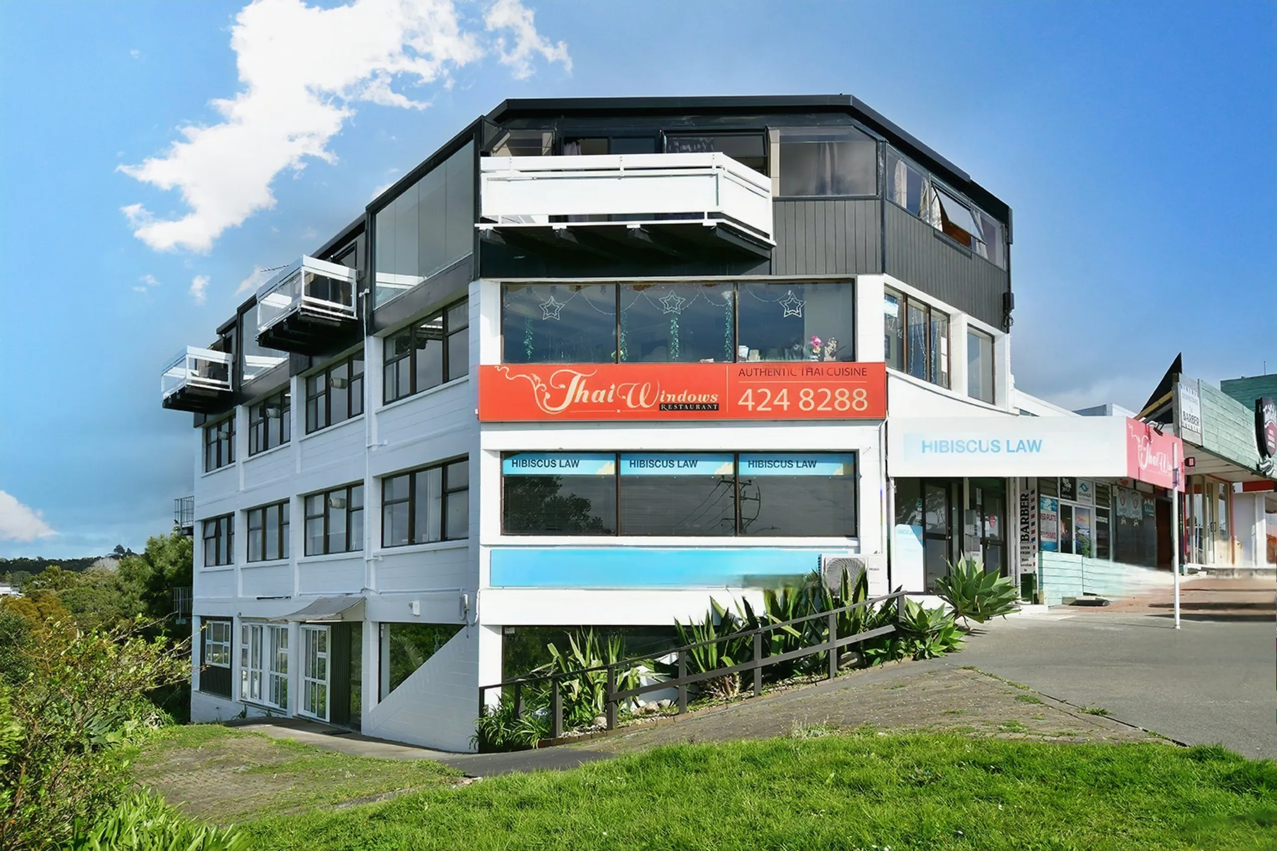 747B Whangaparaoa Road, Stanmore Bay, Rodney