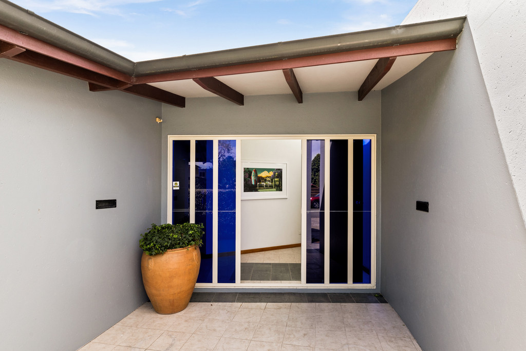 Architectural Living in a Prime Napier Location