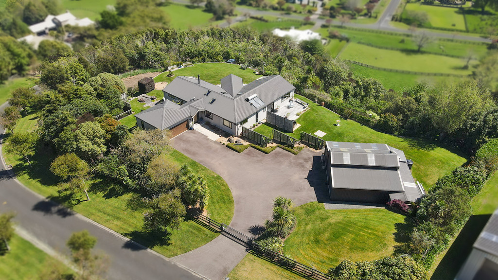 Lifestyle with Views, Shed and Location